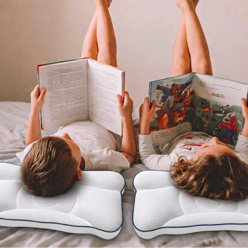 L’oreiller pour enfant fait pour sa nuque